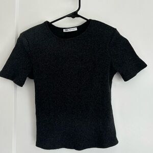 Zara Ribbed Shoulder Pad Cropped tshirt